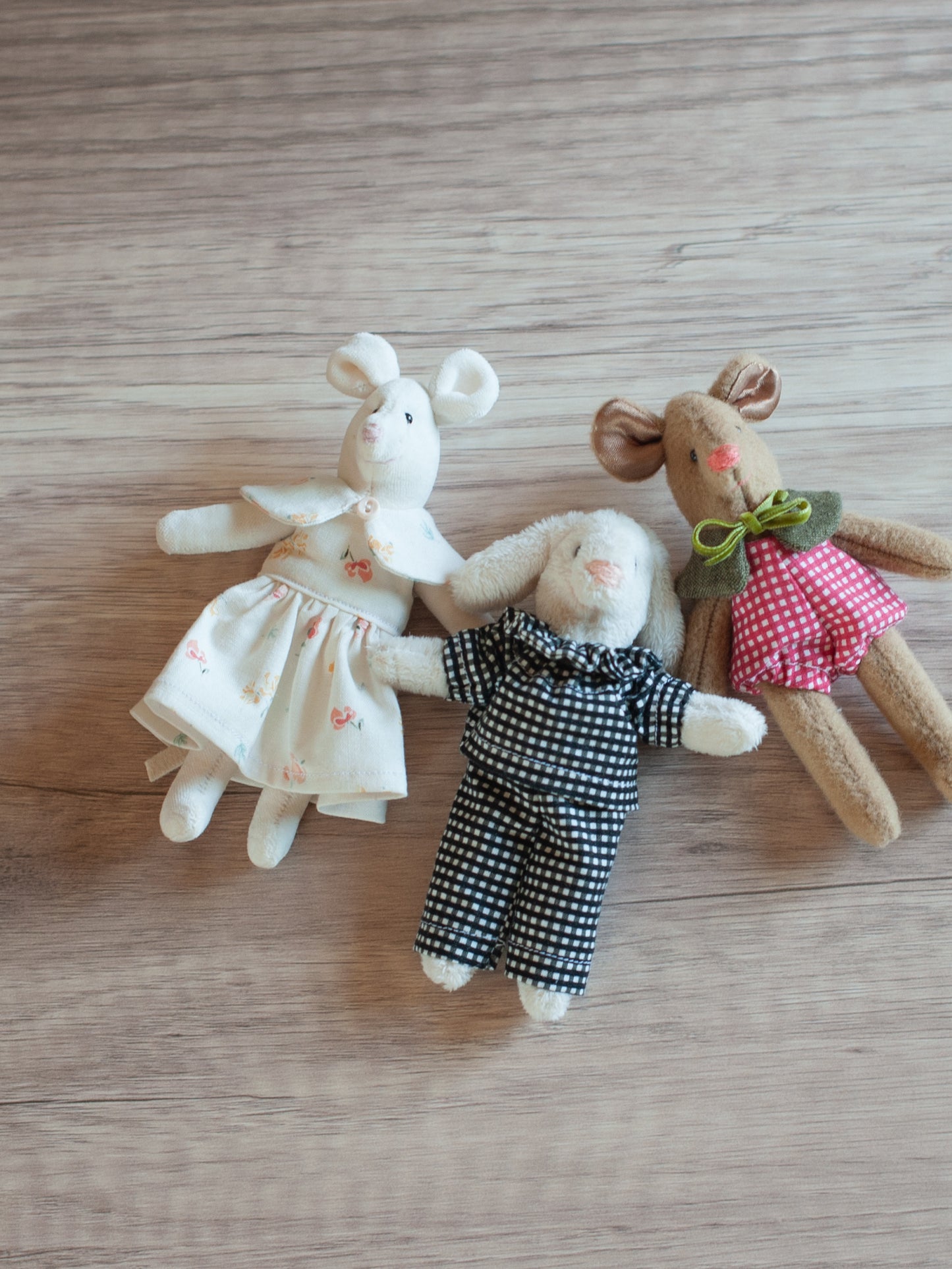 Dollhouse Critter Collar PDF Sewing Pattern & Instructions